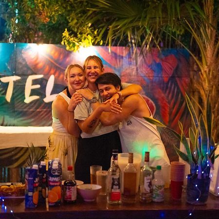 Mapache Hostel & Camping Isla Holbox Bagian luar foto