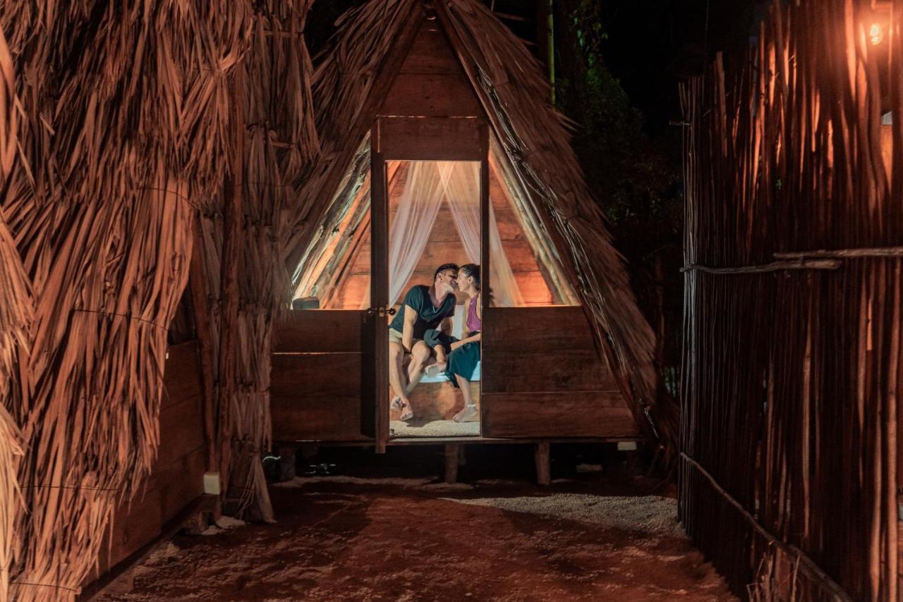 Mapache Hostel & Camping Isla Holbox Bagian luar foto