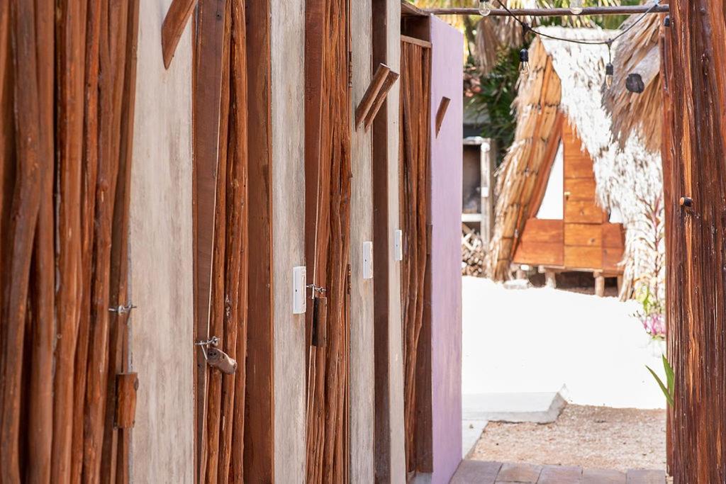 Mapache Hostel & Camping Isla Holbox Bagian luar foto